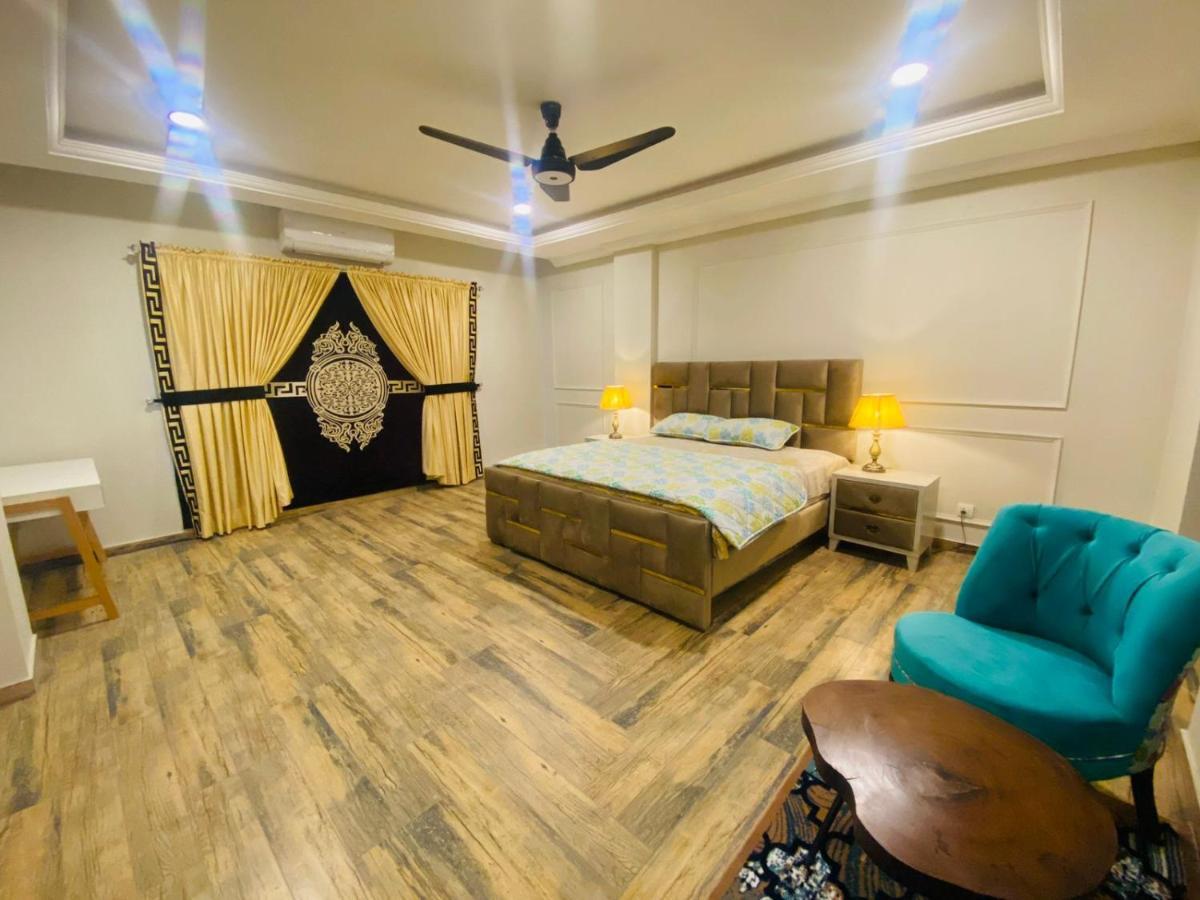 Holidazzle Serviced Apartments Bahria Town راوالبيندي المظهر الخارجي الصورة